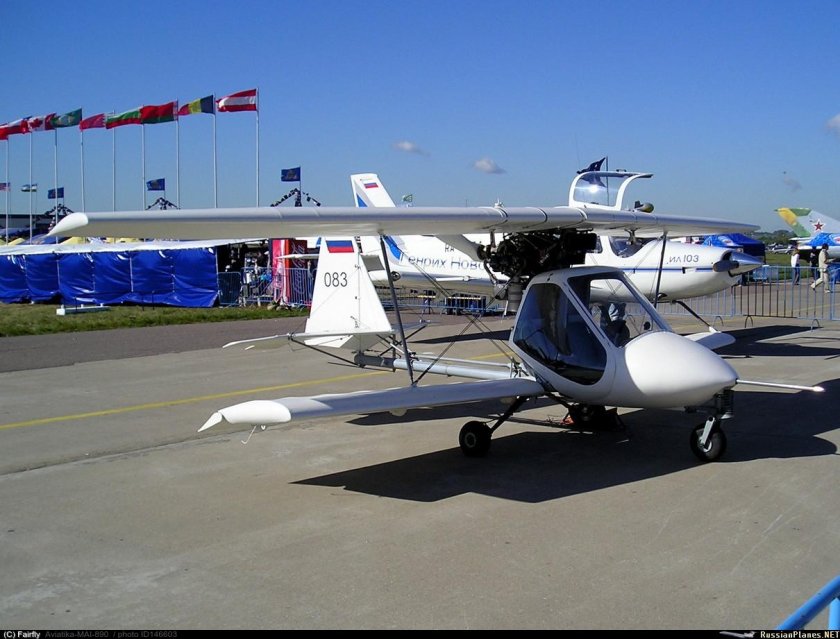 Авиатика-МАИ-890 самолёт