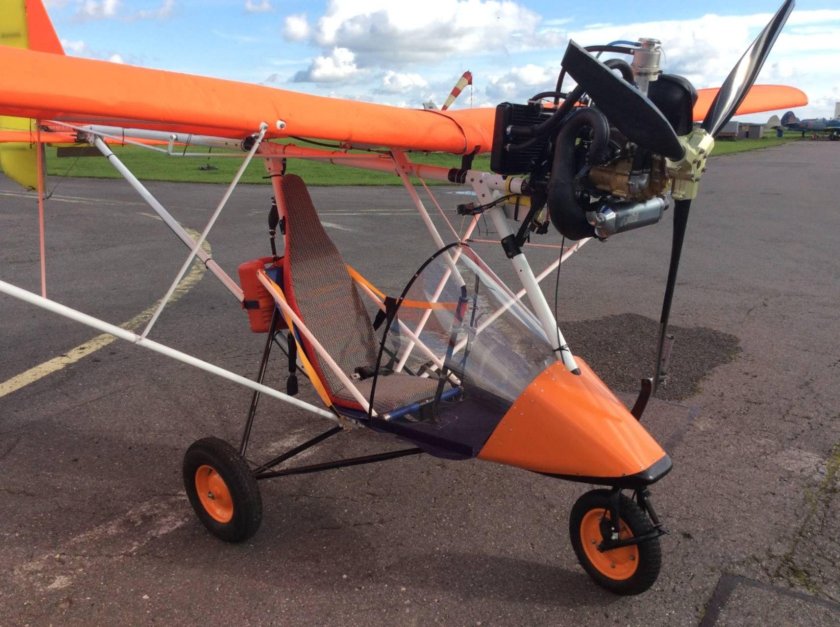 Самолет е-12нк с двигателем РМЗ-500