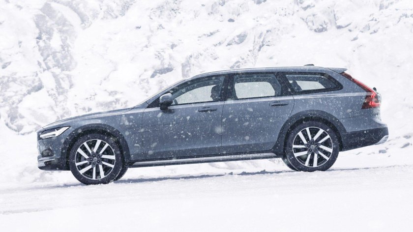 Volvo v90 Cross Country