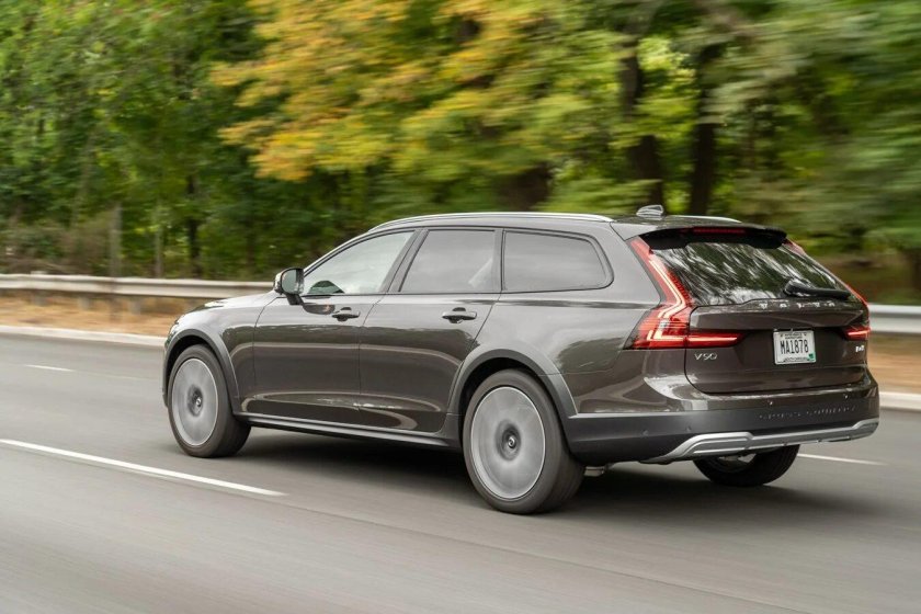 Volvo v90 Cross Country 2022