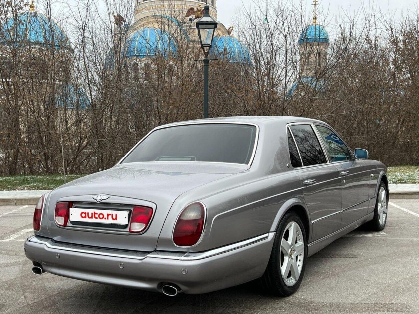 Bentley state limousine