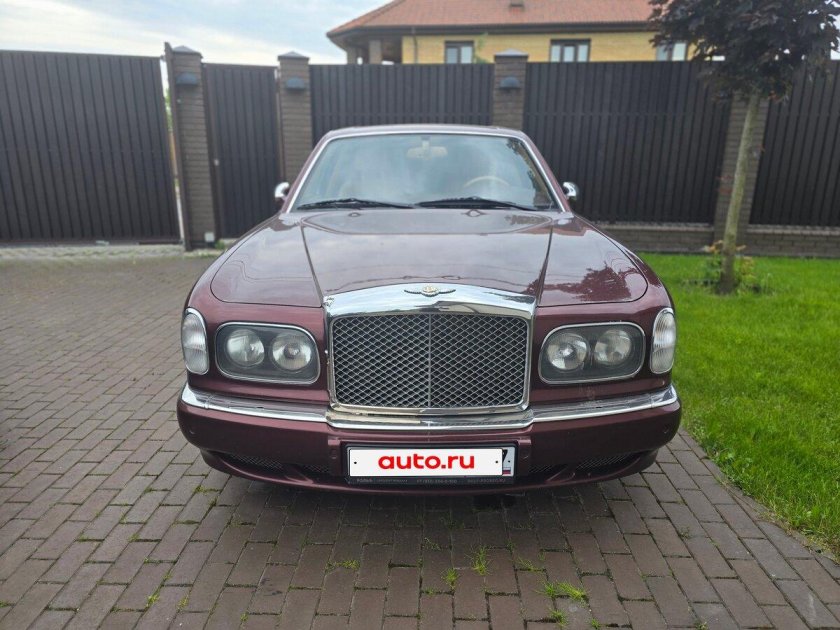 Автомобиль bentley