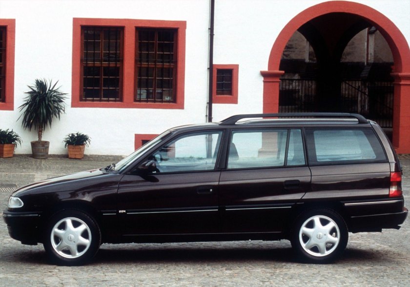 Опель Астра ф 1998 универсал