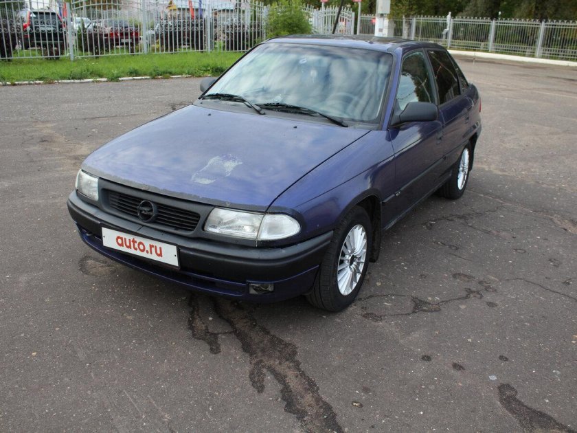 Opel Astra f седан 1995