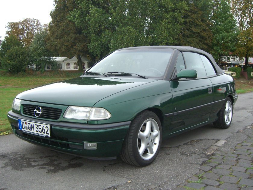 Opel Astra f седан 1995