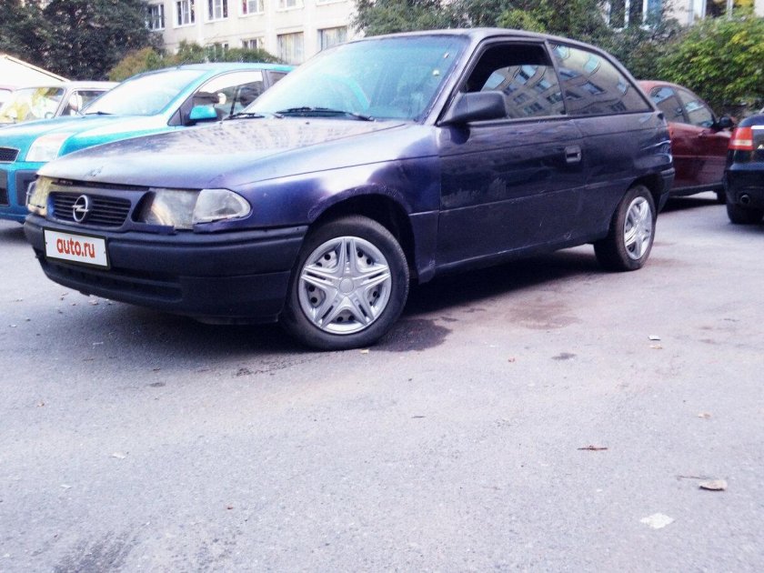 Opel Astra f седан 1995