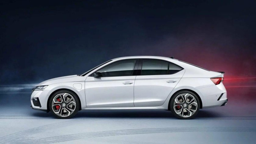 Шкода Октавия RS 2020