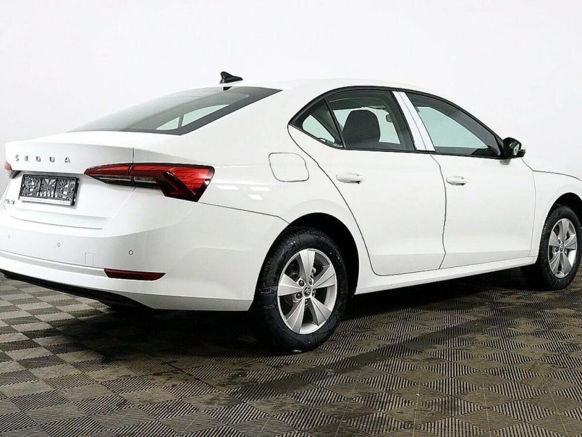 Шкода Октавия 2021