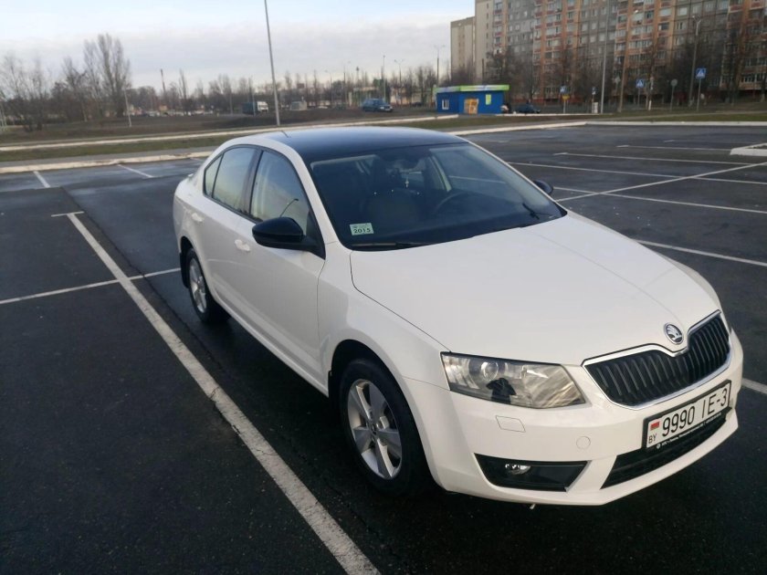 Шкода Октавия а8 белая