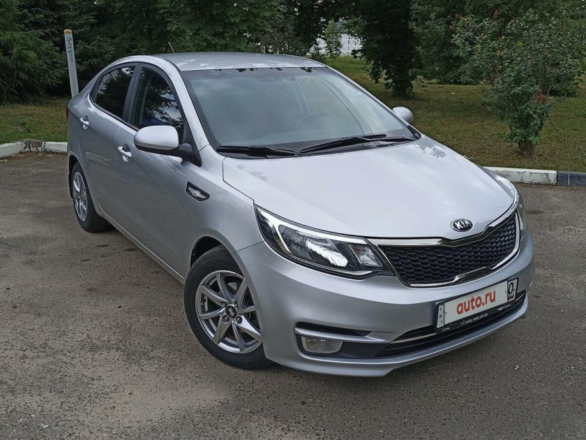 Киа Рио 2015 серый седан