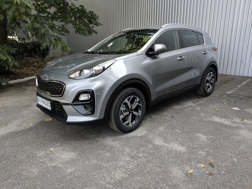 Киа Спортейдж серая