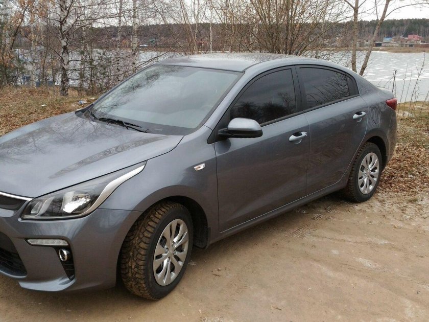 Kia Rio 2017 серая