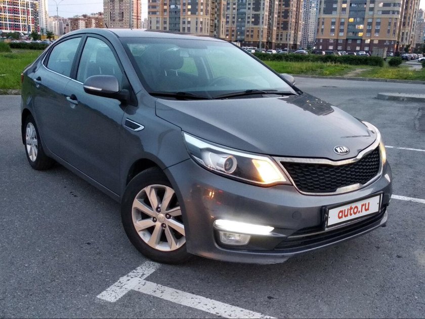 Kia Rio 2015 серый