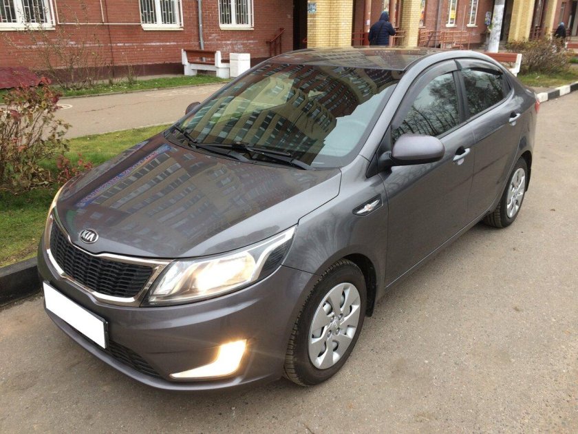 Kia Rio 3 серая