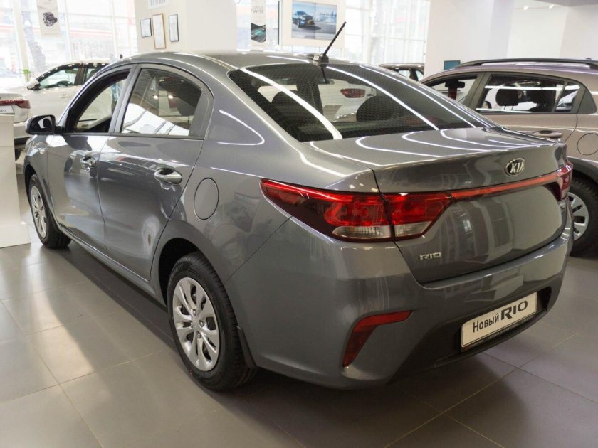 Kia Rio 2021 серый