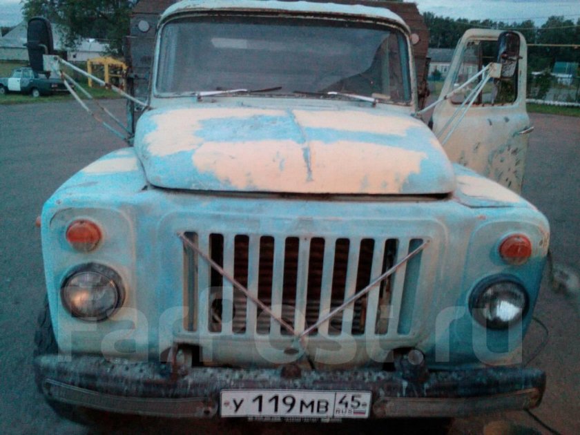 Грузовик газ 53