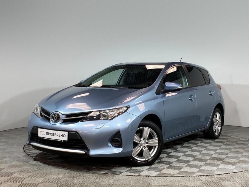 Toyota Auris 2014