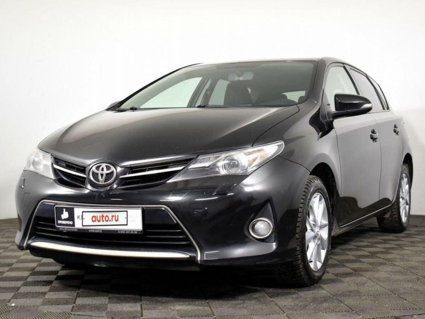Toyota auris 2014 хэтчбек
