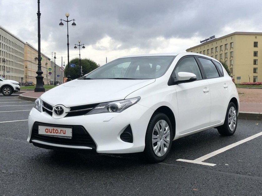 Toyota Auris 2014