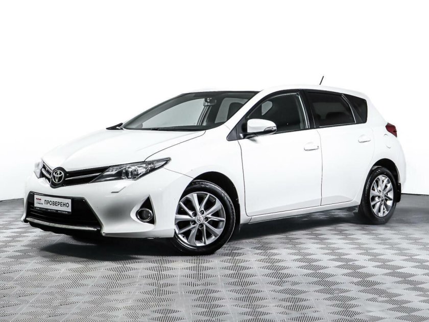 Toyota auris 2013