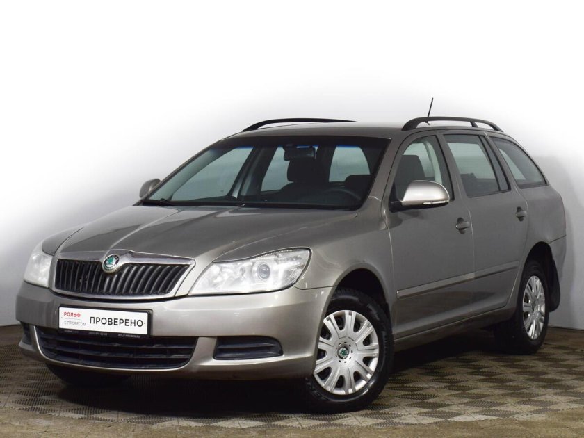 Купить Шкода Октавия с пробегом в России