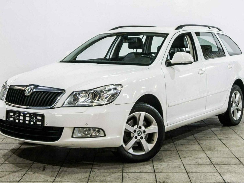 Шкода Октавия 2011 года