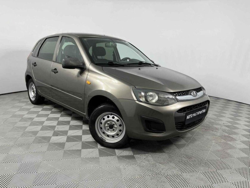 Лада Калина 2 хэтчбек зеленая