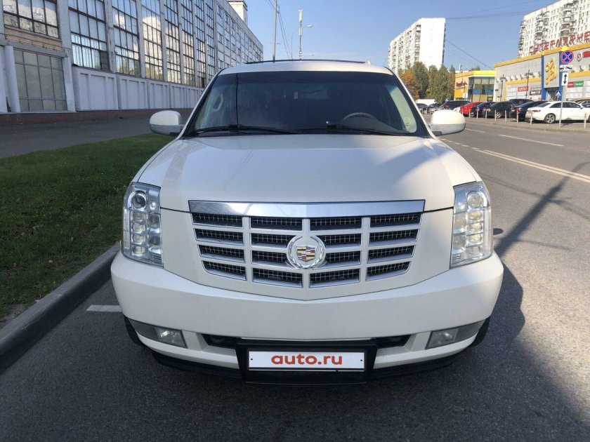 Cadillac escalade 2011 белый