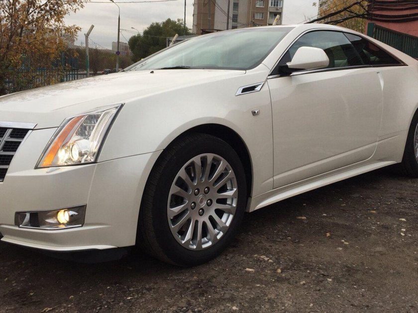 Cadillac cts coupe 2011
