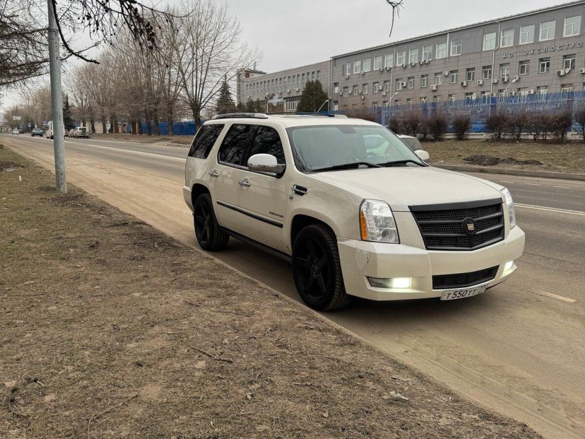 Cadillac escalade 2010