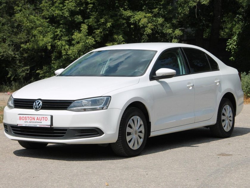 Фольксваген Джетта 6 Рестайлинг белая