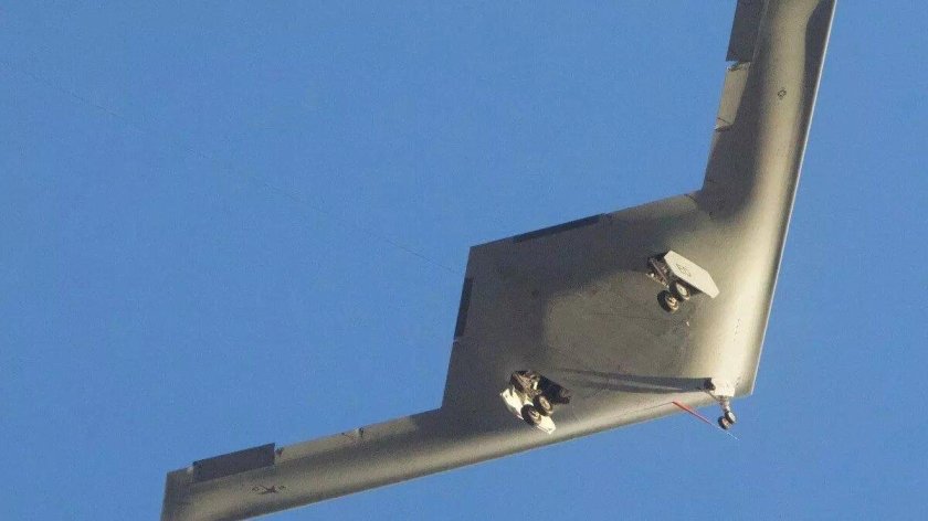 Стелс-бомбардировщик b-21 Raider
