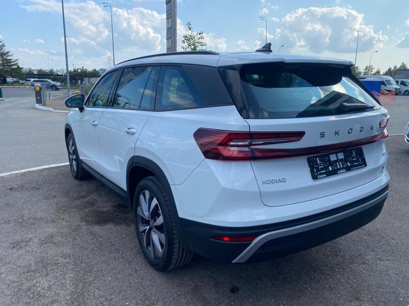 Новая шкода кодиак 2023 в новом кузове