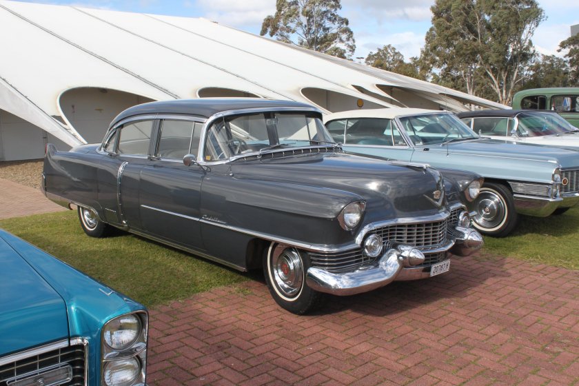 Cadillac Fleetwood 1954