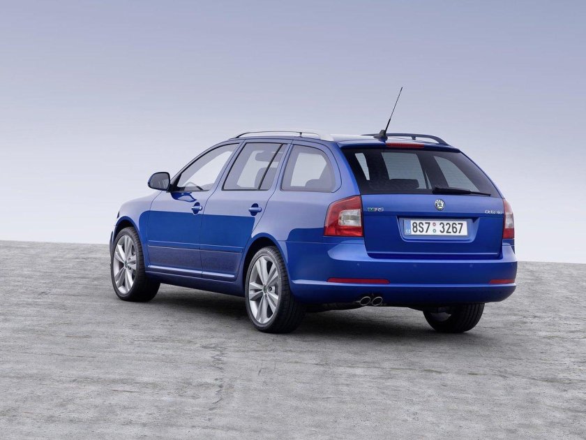 Шкода Октавия 2 универсал