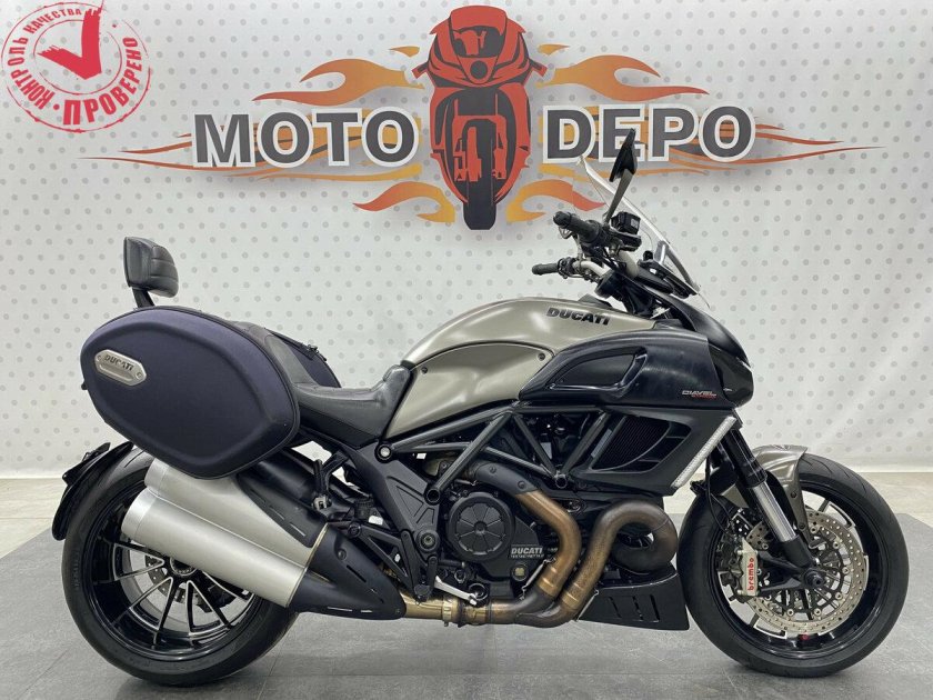 Мотоцикл ducati diavel