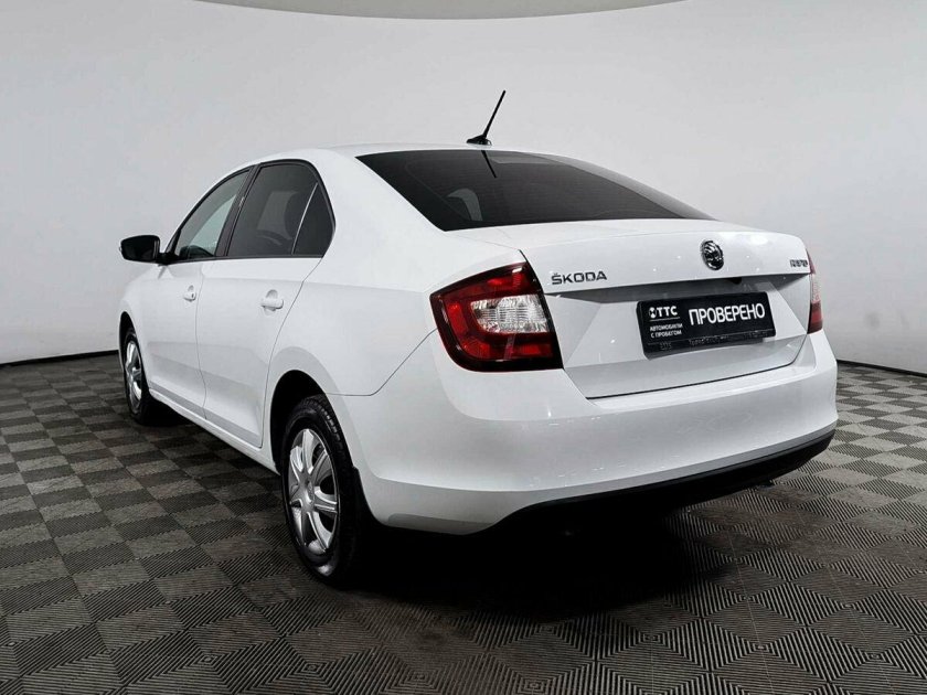 Шкода рапид 2015