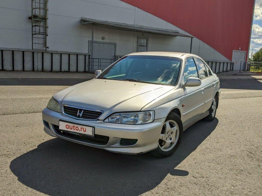 Honda accord 6 1998
