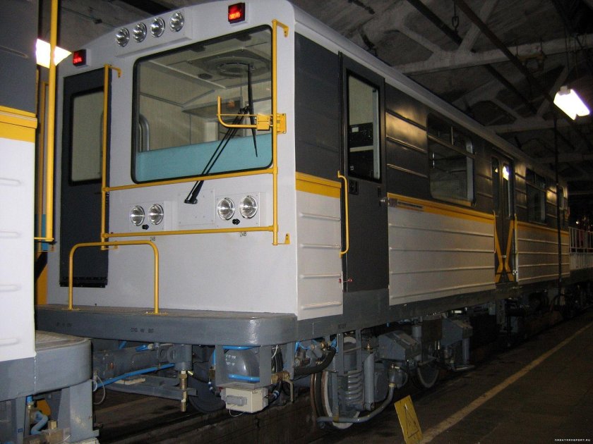 Автомотриса 81-730.05