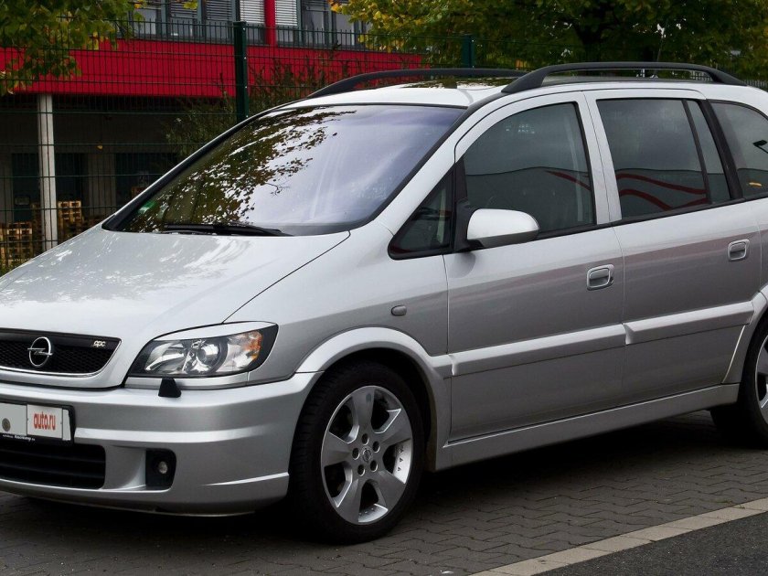 Opel Zafira a 2.2 2001
