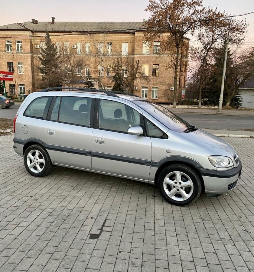 Opel Zafira 2004