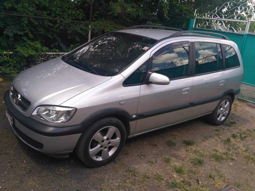 Opel Zafira 2004