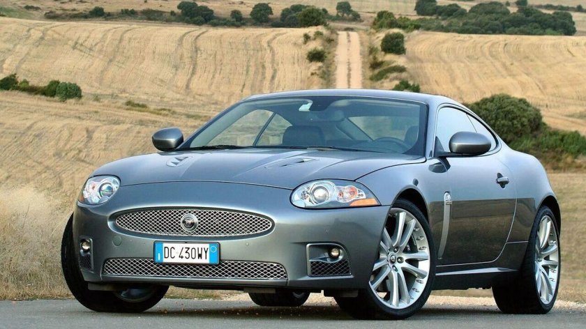 Jaguar XKR Coupe