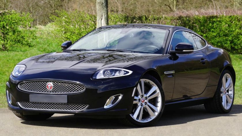 Ягуар машина XKR