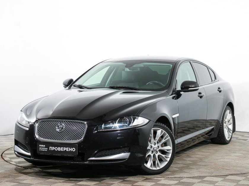 Jaguar XJ 2021 черный