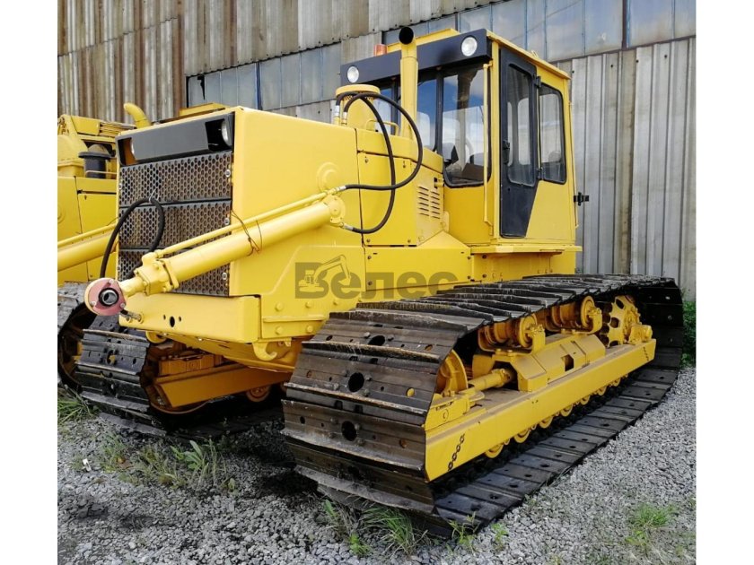 Бульдозер б 10 болотник