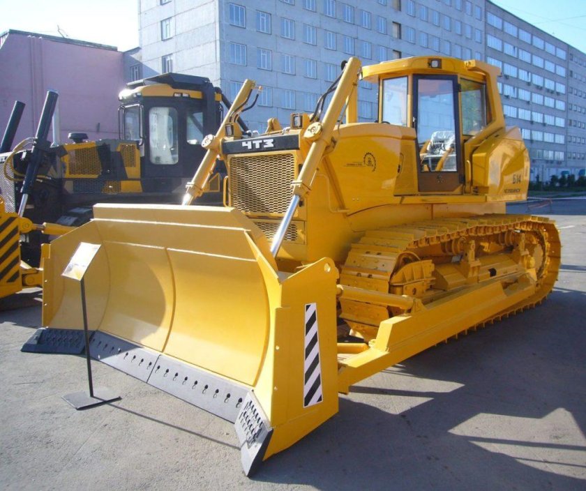 ЧТЗ бульдозер б-14