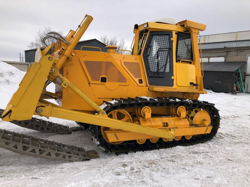Бульдозер ЧТЗ б10м