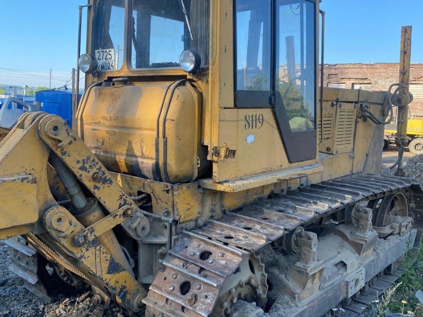 Бульдозер чтз б10м