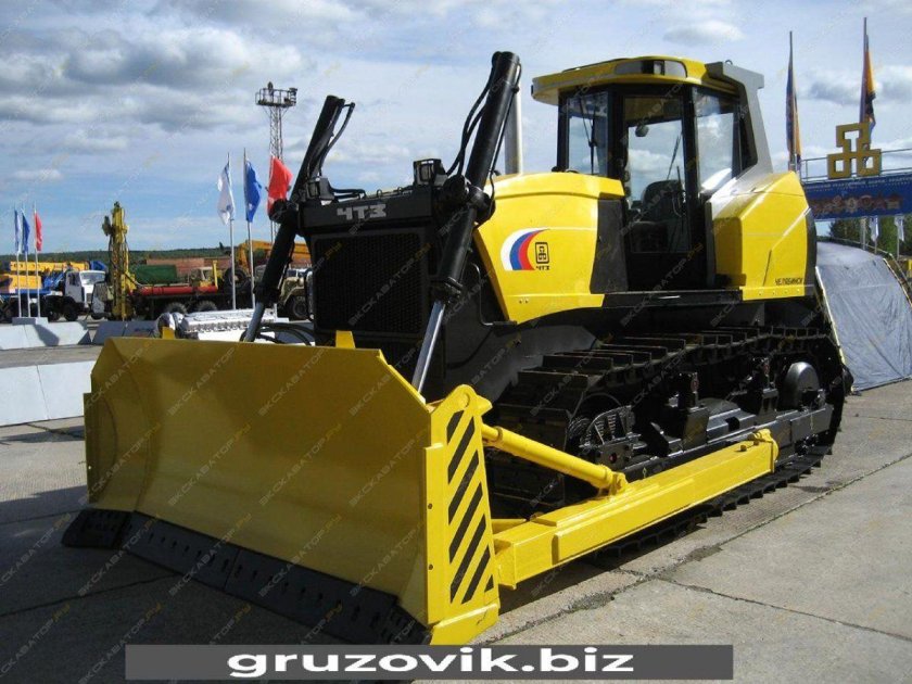 Бульдозер ЧТЗ б11